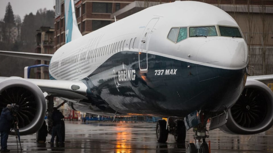 Boeing 737 MAX zatím zůstává na zemi